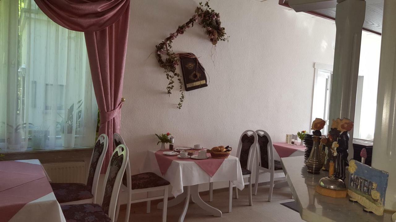 Pension Waldfrieden Wolkenstein Esterno foto